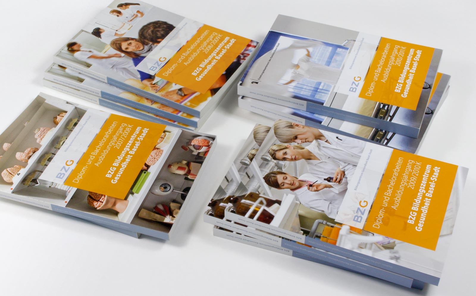 Gestaltung der Broschüre Diplomarbeiten BZG Bildungszentrum Gesundheit Basel-Stadt Erziehungsdepartement BS